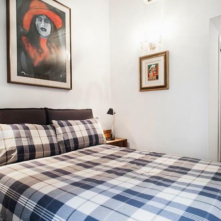 Santa Cecilia Apartment In Via Del Corso Roma Exterior foto